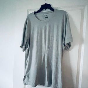 Mens Nike yoga shirt xl